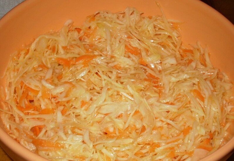 Салат из свежей капусты