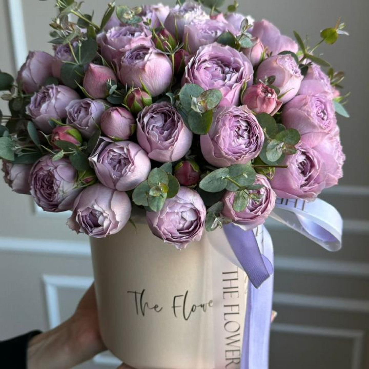 Коробочка с пионовидными розами (предзаказ)