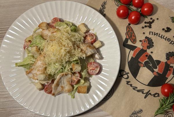 Салат Цезарь с курицей или креветкой