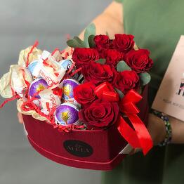Коробка с кр.роз+эвкалипт,киндер+Рафаэлл