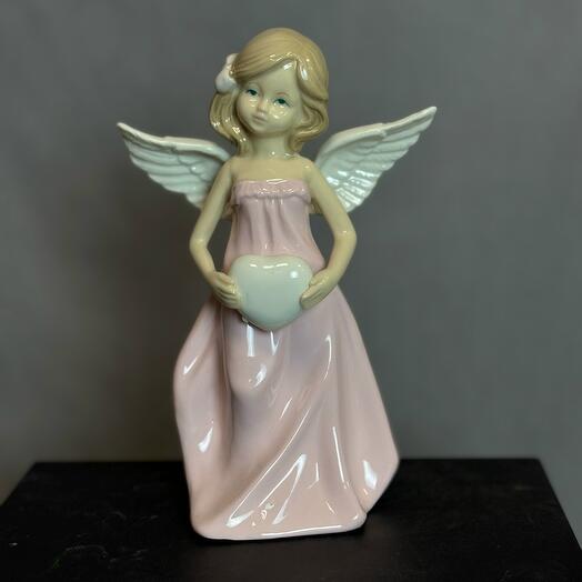 Фарфоровый ангел