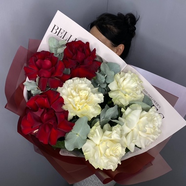 Букет "Парижанка Инь-Янь"