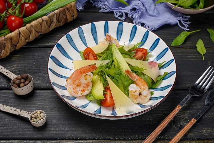 Руккола с креветками