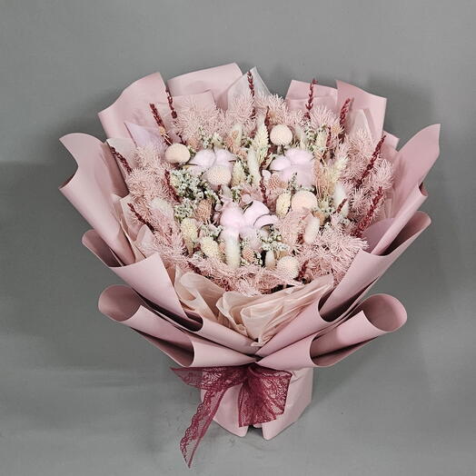 Букет из сухоцветов с розовым хлопком