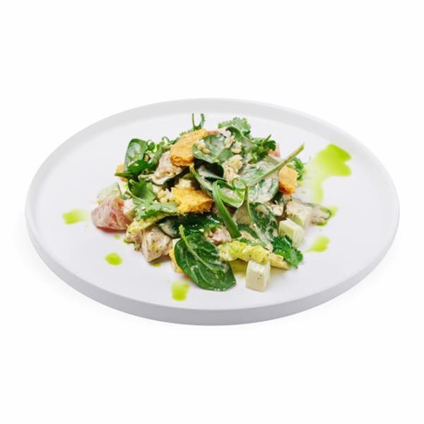 Салат с куриной грудкой SV и томатами