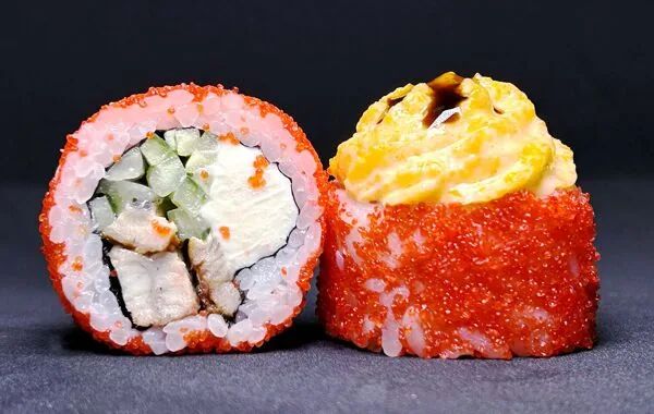 Запеченная калифорния с угрем