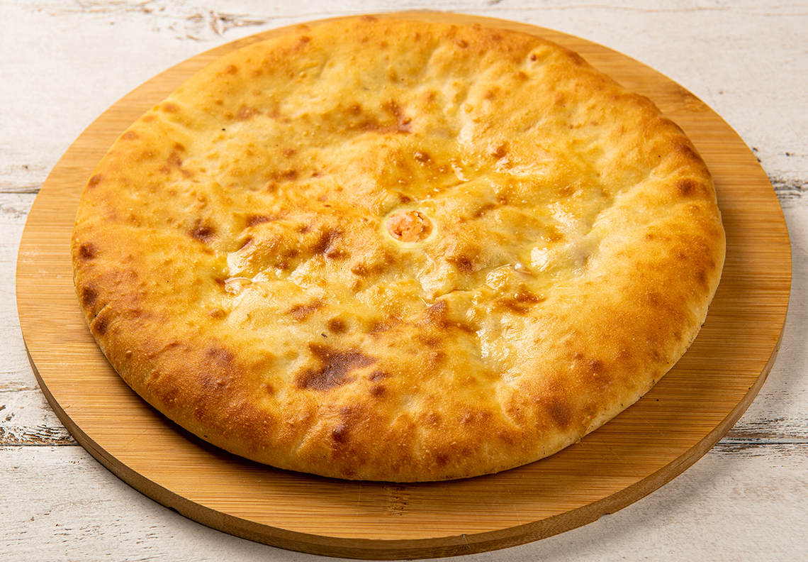 Осетинский пирог с лососем