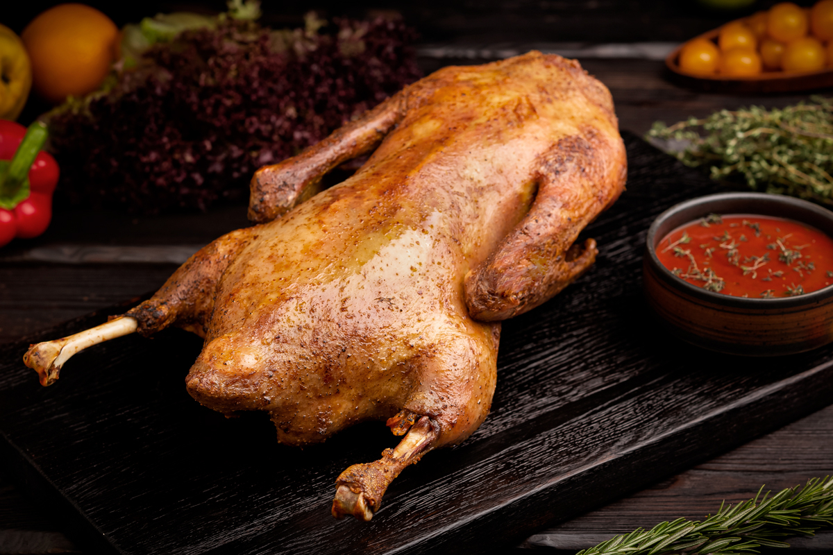 Утка, фаршированная яблоками