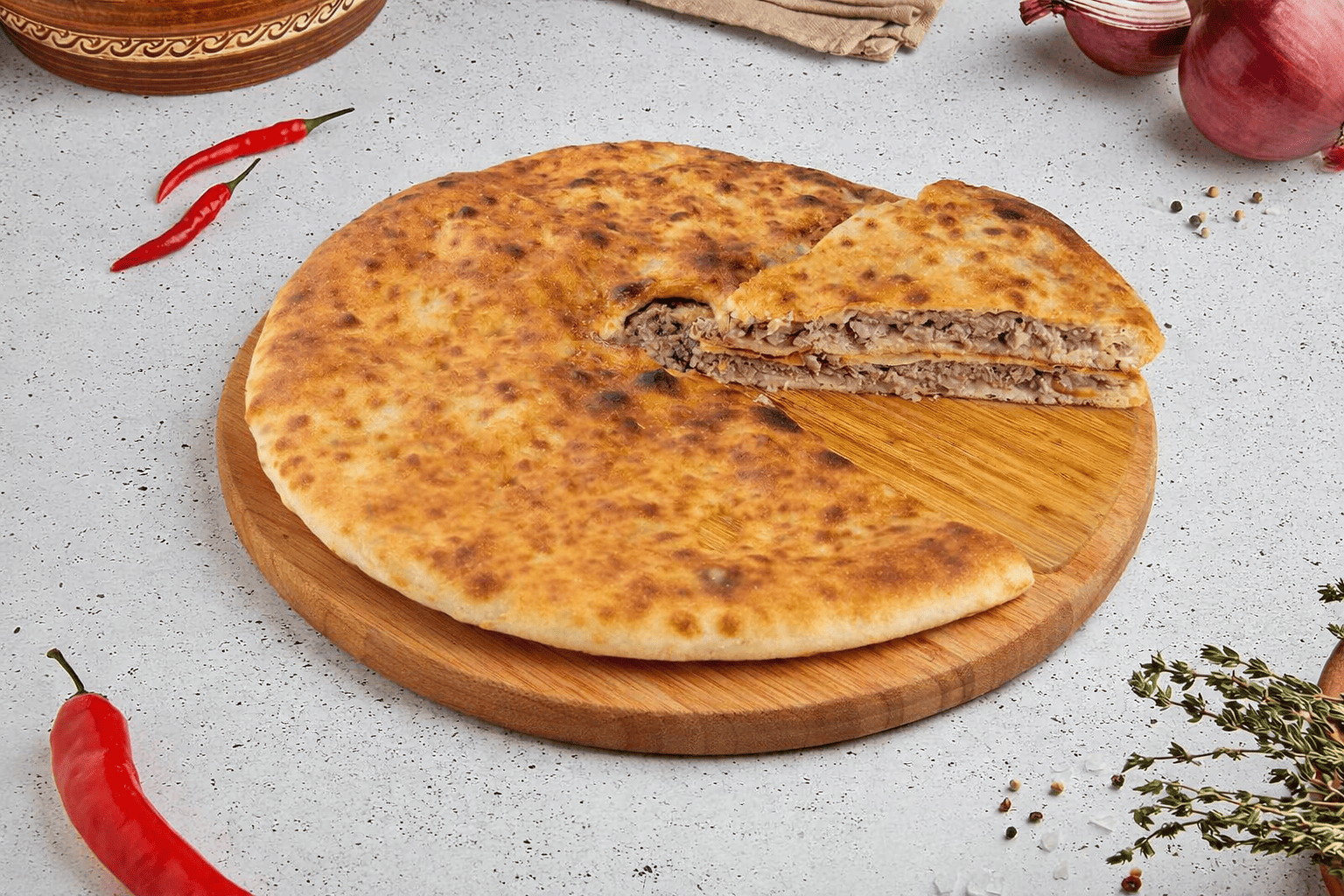 Осетинский пирог с мясом острый 1 кг