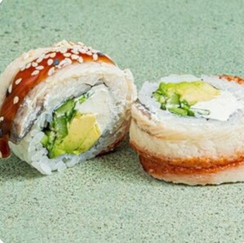 Ролл Чёрный дракон с масляной рыбой