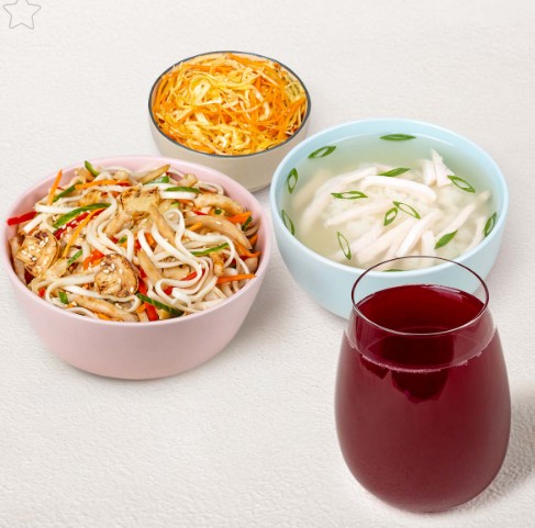 Бизнес-ланч Классический L с морсом из черной смородины