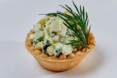 Тарталетки фаршированные яйцом