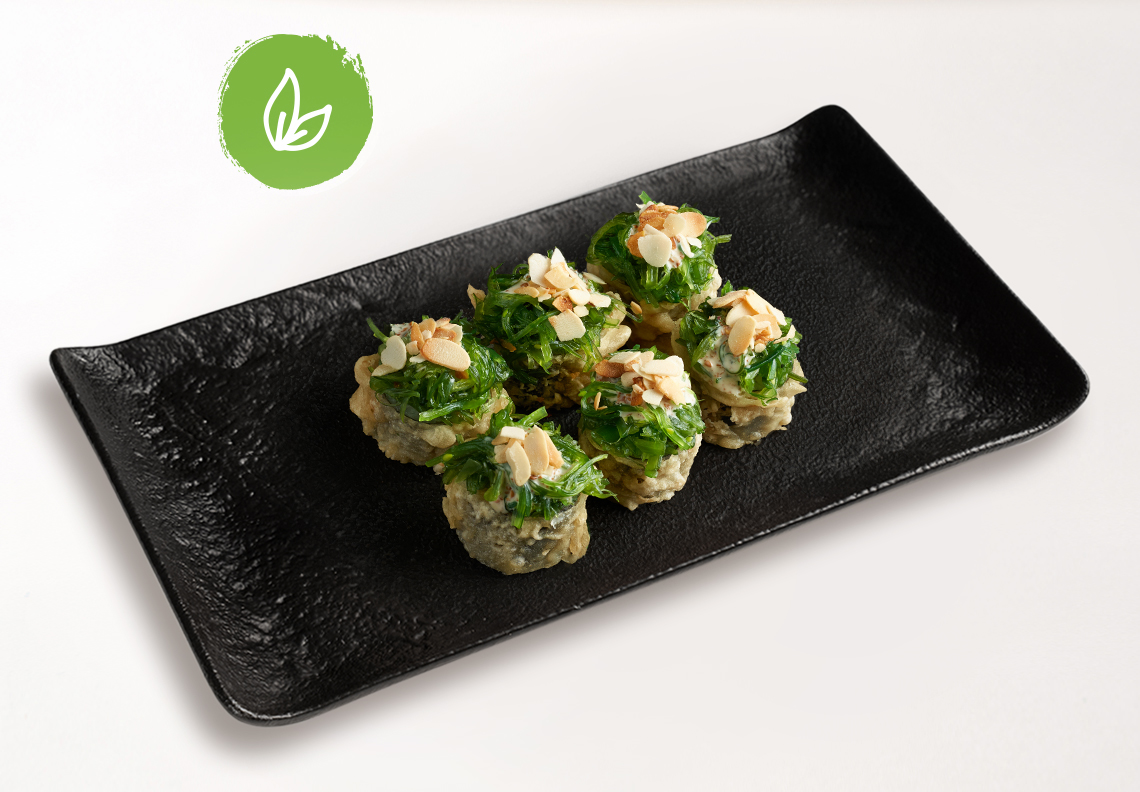 Ролл темпура с дайконом и чукой