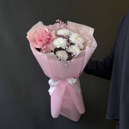Нежный букет-комплимент с французской розо