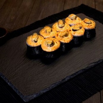 Ролл запеченный с мидиями