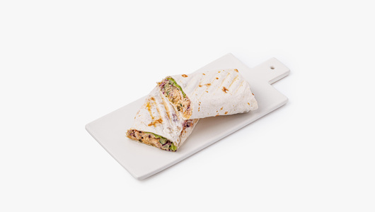 Шаурма с курицей и с cоусом "Тандури", кафе