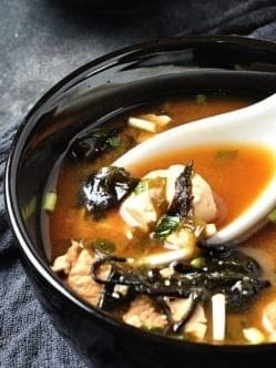 Суп Мисо с куриной грудкой