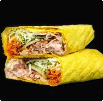Шаурма с курицей в сырном лаваше