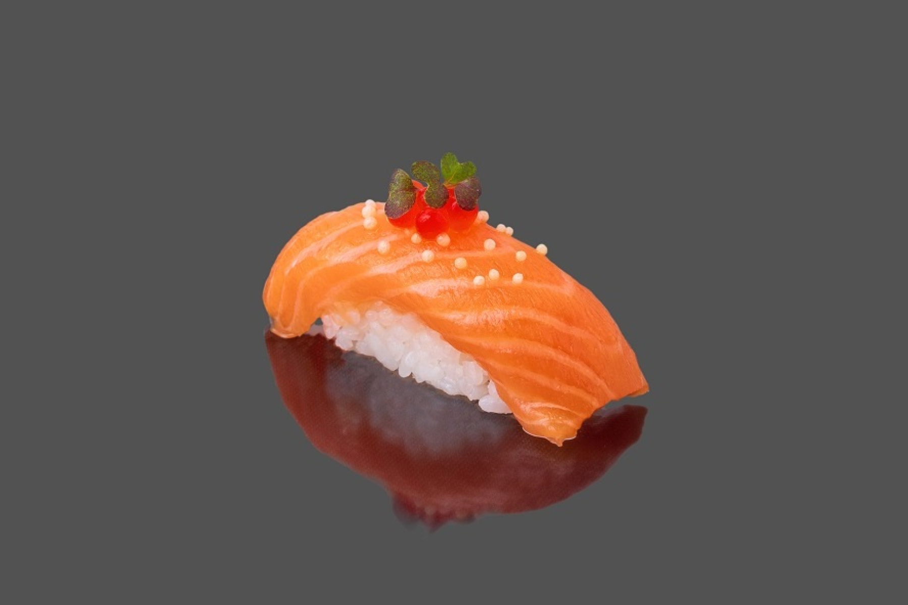 Суши лосось