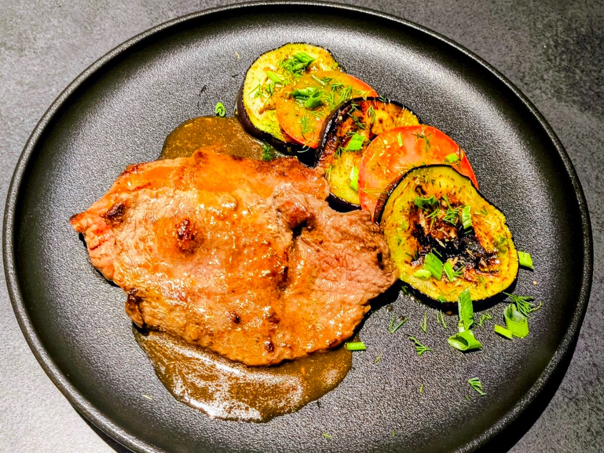 Лангет из говядины с овощами