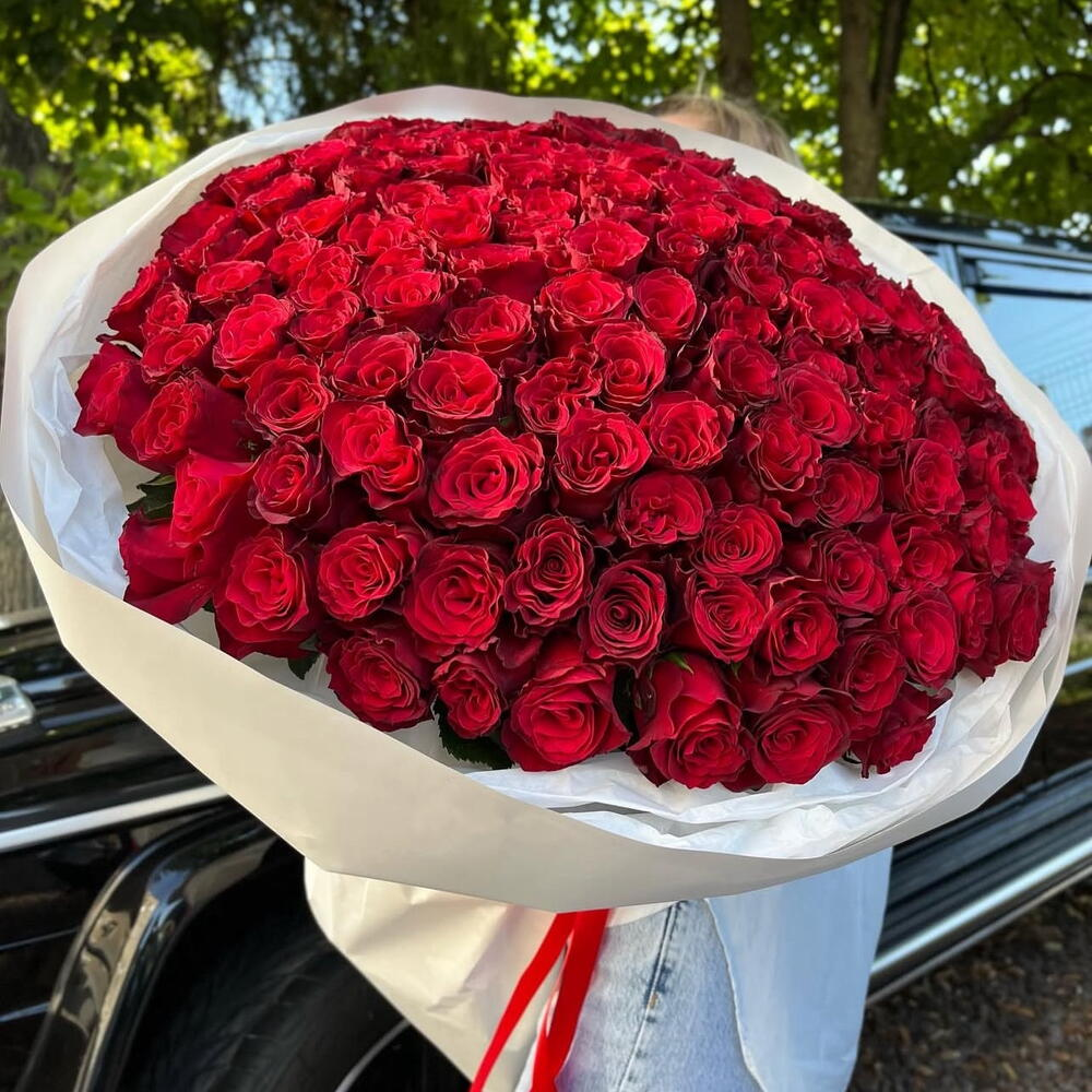 101 Роза красная круглый букет