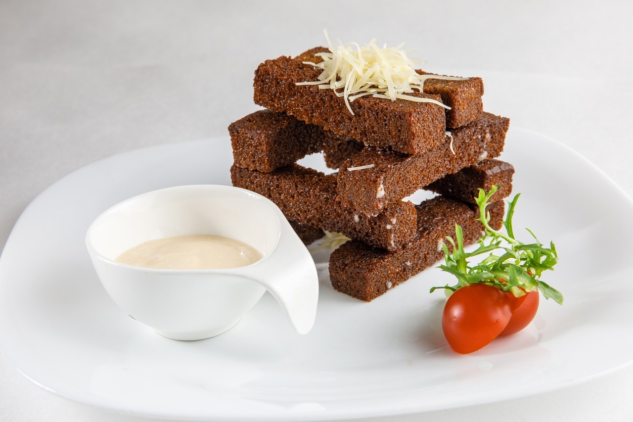 Гренки чесночные 8 шт. с пармезаном
