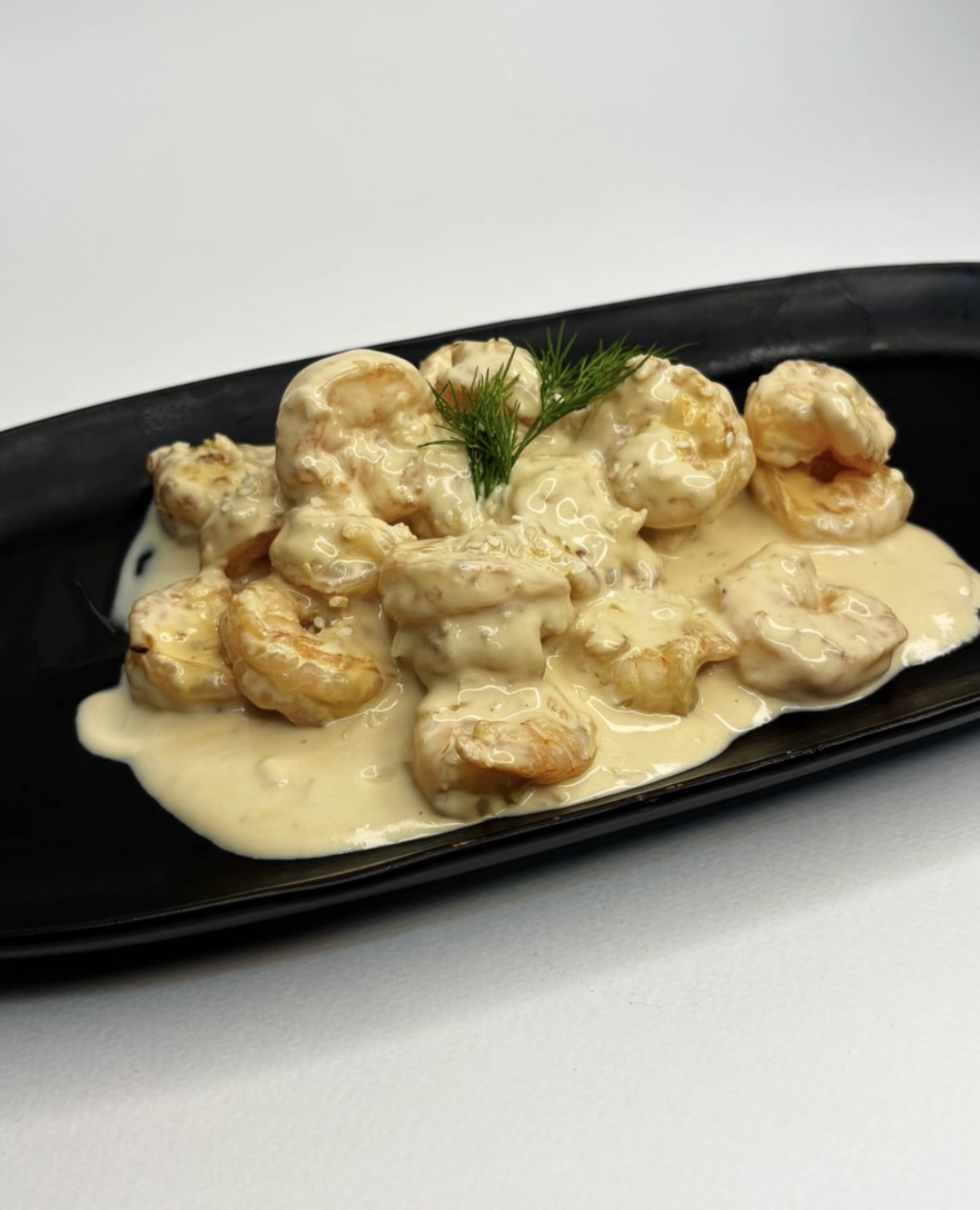 Креветки Бордо под белым вином в сливочно-соевом соусе с чесноком