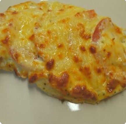 Филе куриное, запечённое с помидоркой