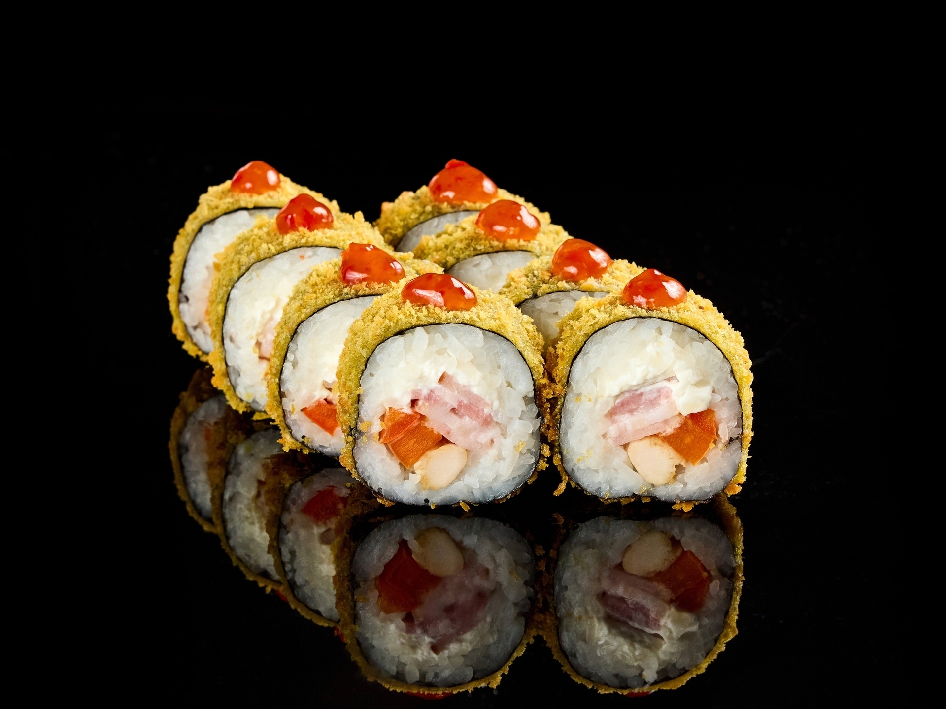 Теплый с беконом и курицей