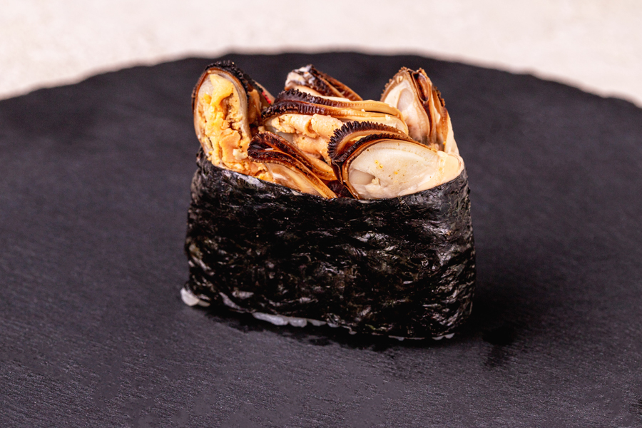 Суши острые мидии