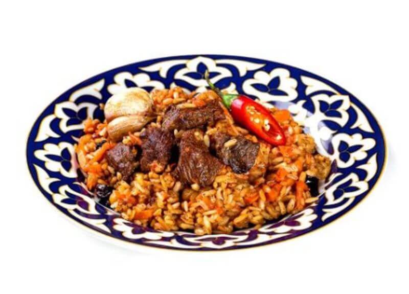 Плов чайханский с овощным салатом