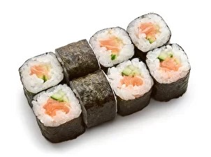 Маки с лососем и огурцом