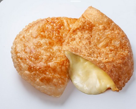 Чебурек с сыром