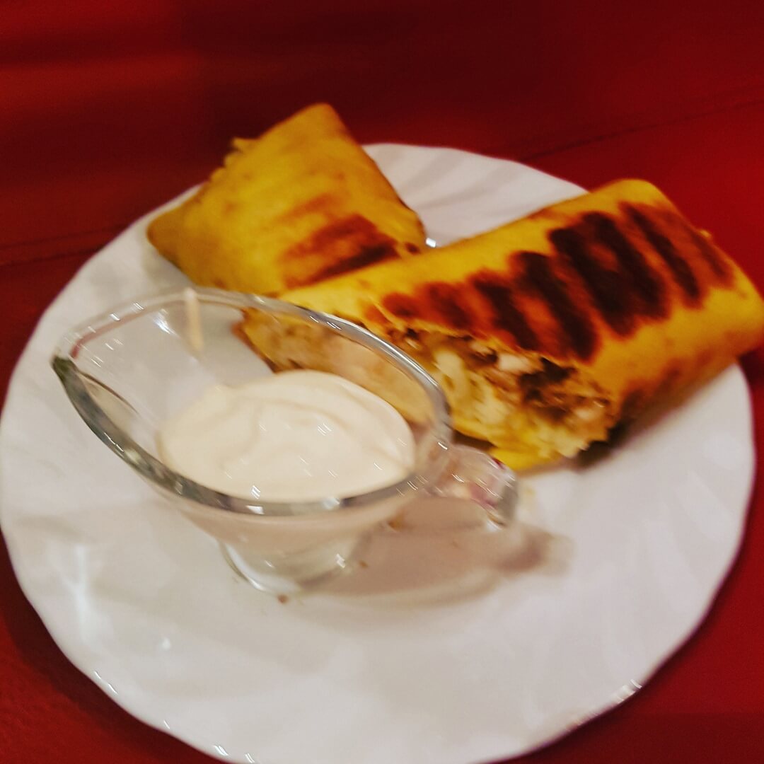Дёнер с цыплёнком и овощами 200 гр