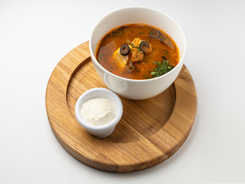 Рыбная солянка с копченой треской и смет