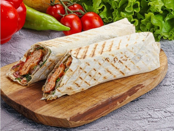 Люля-кебаб из курицы в лаваше
