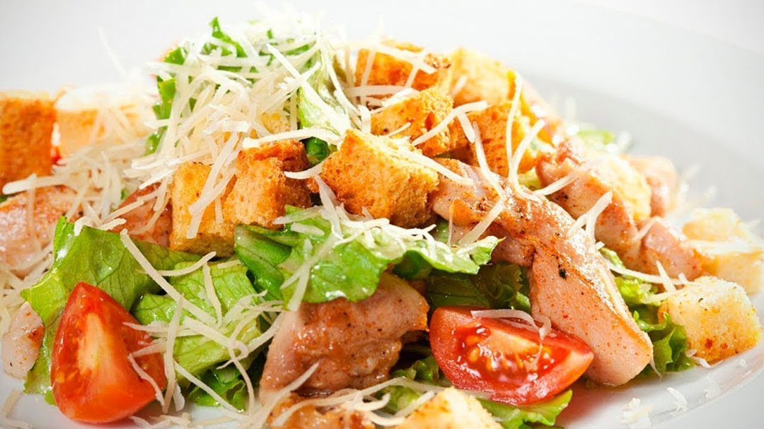 Салат "Цезарь с курицей"