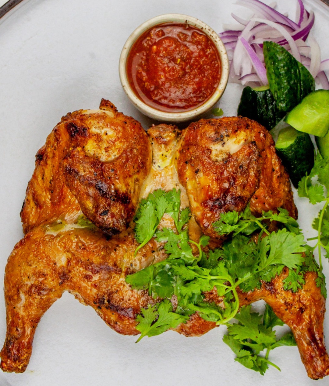 Цыплёнок табака с маринов. огурчиками