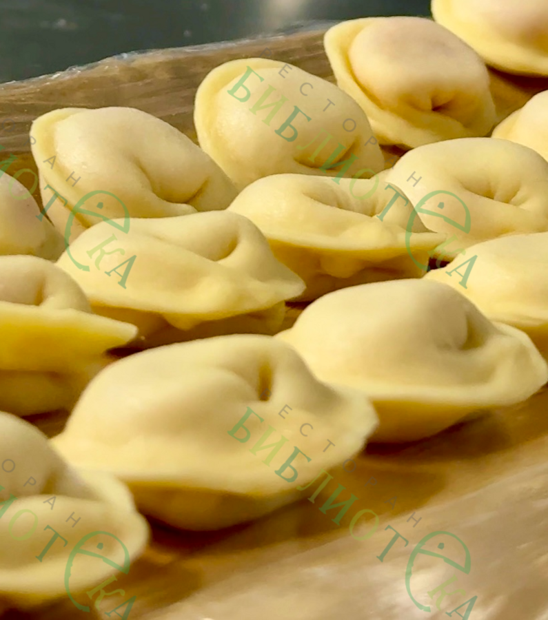 Пельмени с индейкой ручной лепки замороженные