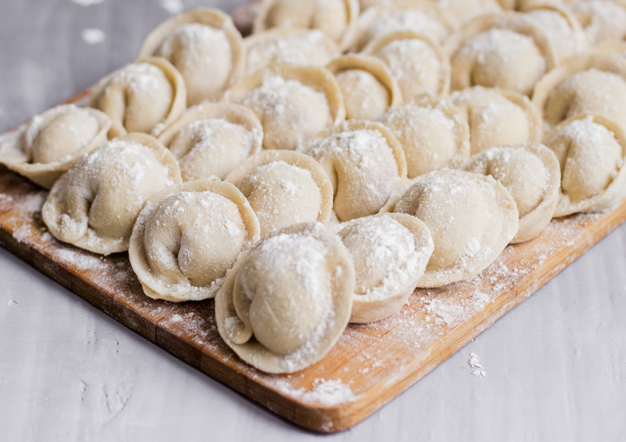 Пельмени рыбные ручной лепки замороженные