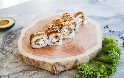 Ролл Канада с Лососем