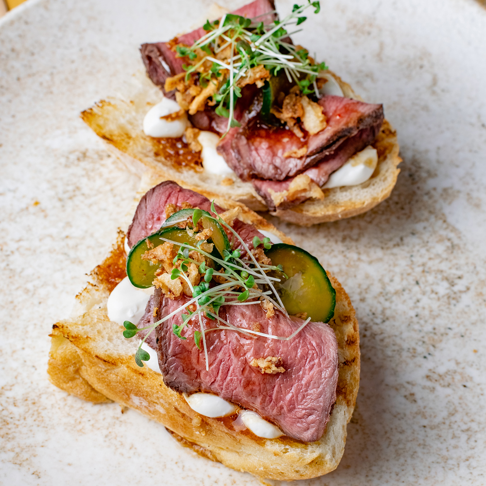 Брускетта с Ростбифом