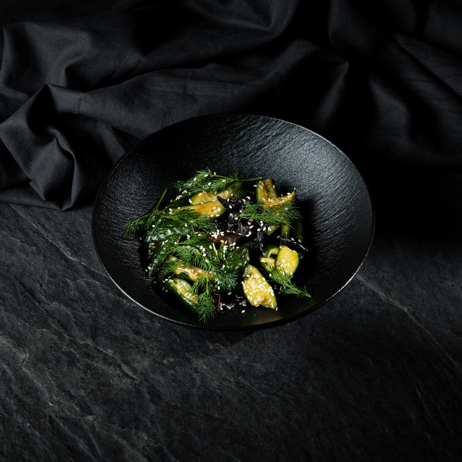 Битые огурцы с грибами муэр