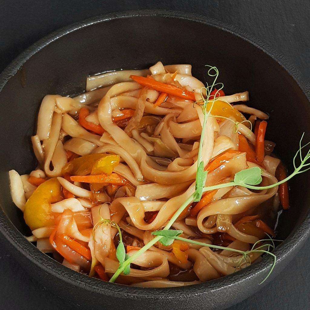 Удон с кальмаром