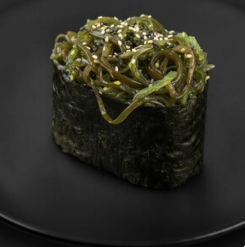 Суши с чуккой