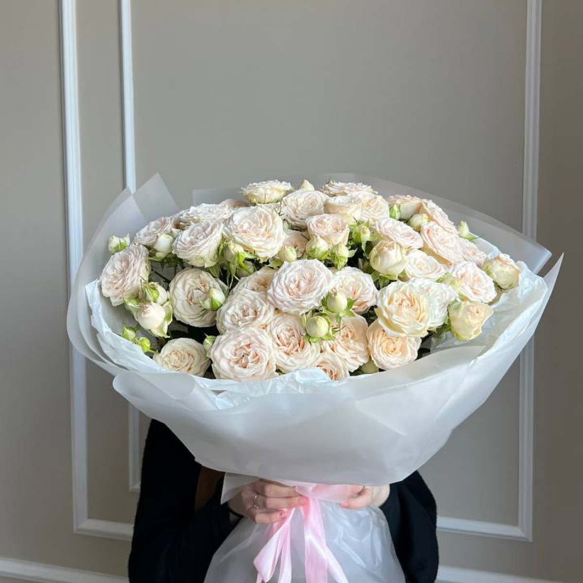 Моно букет из кустовых роз 90 (предзаказ)