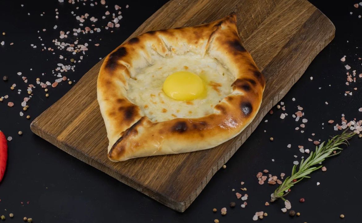 Хачапури по-аджарски