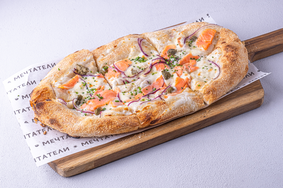 Пицца Лосось и каперсы