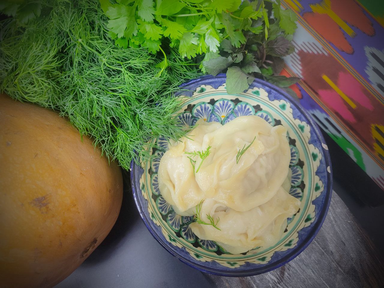 Манты с тыквой и мясом