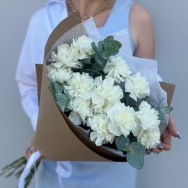 Букет «Взбитые сливки» (диантусы и эвкалипт)